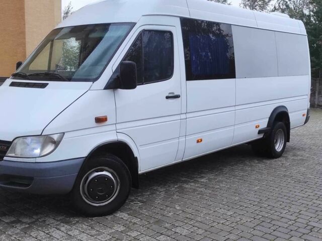 Мерседес Sprinter 2002 у Києві на Automoto.ua Білий Мерседес Sprinter, об'ємом двигуна 2.1 л та пробігом 570 тис. км за 16300 $, фото 1 на Automoto.ua