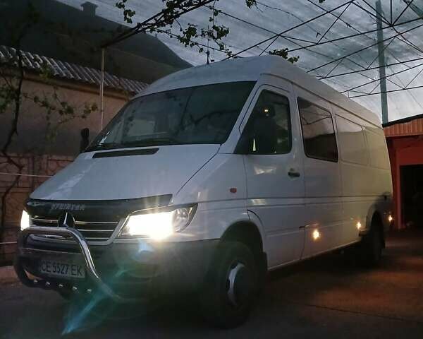 Белый Мерседес Sprinter, объемом двигателя 2.7 л и пробегом 757 тыс. км за 14000 $, фото 1 на Automoto.ua