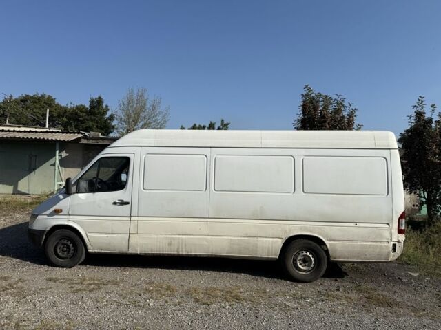 Белый Мерседес Sprinter, объемом двигателя 2.2 л и пробегом 1000 тыс. км за 2425 $, фото 1 на Automoto.ua