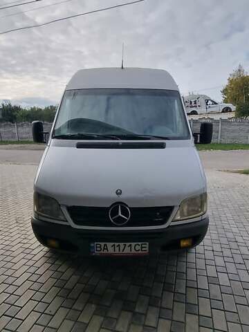 Білий Мерседес Sprinter, об'ємом двигуна 2.15 л та пробігом 667 тис. км за 7000 $, фото 1 на Automoto.ua