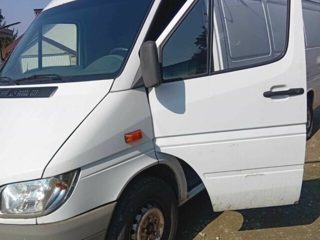 Білий Мерседес Sprinter, об'ємом двигуна 2.2 л та пробігом 30 тис. км за 4650 $, фото 1 на Automoto.ua
