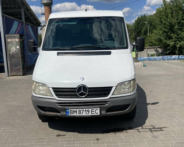 Белый Мерседес Sprinter, объемом двигателя 2.2 л и пробегом 340 тыс. км за 7200 $, фото 1 на Automoto.ua