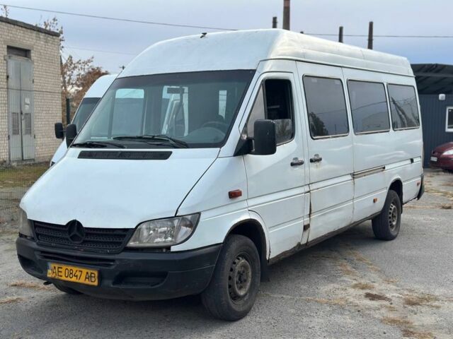 Білий Мерседес Sprinter, об'ємом двигуна 2.2 л та пробігом 300 тис. км за 3699 $, фото 1 на Automoto.ua