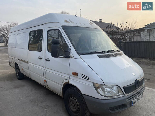 Білий Мерседес Sprinter, об'ємом двигуна 2.15 л та пробігом 500 тис. км за 5000 $, фото 1 на Automoto.ua