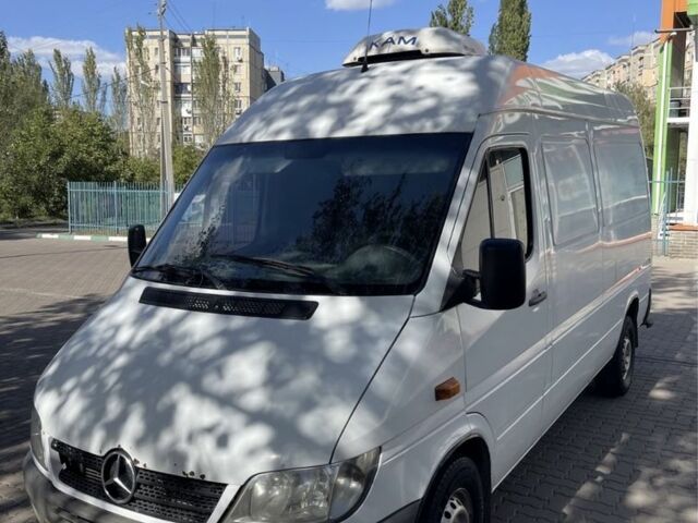 Білий Мерседес Sprinter, об'ємом двигуна 0.22 л та пробігом 400 тис. км за 7300 $, фото 1 на Automoto.ua