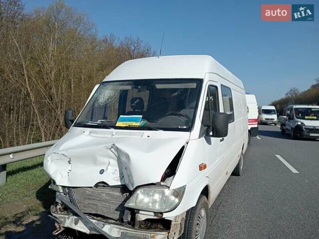 Білий Мерседес Sprinter, об'ємом двигуна 2.1 л та пробігом 430 тис. км за 5000 $, фото 1 на Automoto.ua