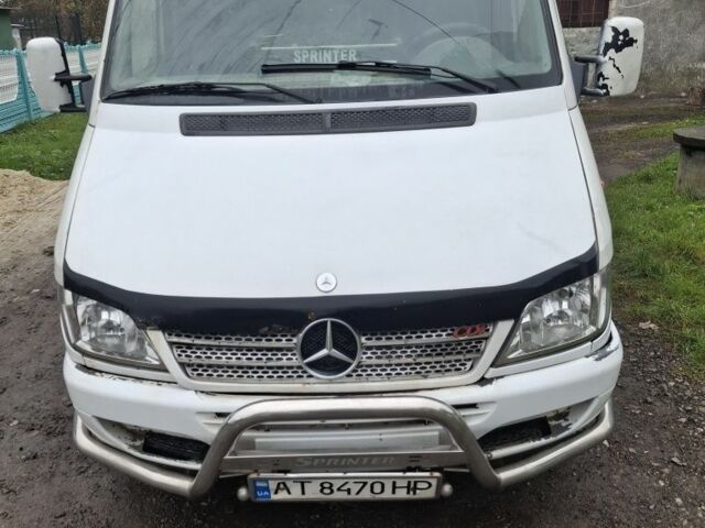 Білий Мерседес Sprinter, об'ємом двигуна 2.1 л та пробігом 400 тис. км за 3800 $, фото 1 на Automoto.ua