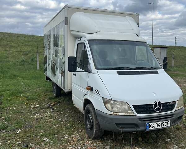 Білий Мерседес Sprinter, об'ємом двигуна 0 л та пробігом 600 тис. км за 8700 $, фото 1 на Automoto.ua