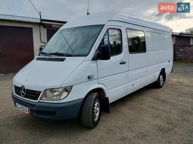 Белый Мерседес Sprinter, объемом двигателя 2.7 л и пробегом 357 тыс. км за 14850 $, фото 1 на Automoto.ua