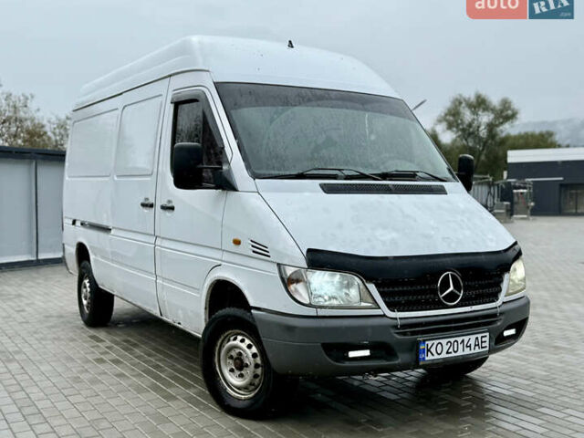 Білий Мерседес Sprinter, об'ємом двигуна 2.2 л та пробігом 418 тис. км за 5500 $, фото 1 на Automoto.ua