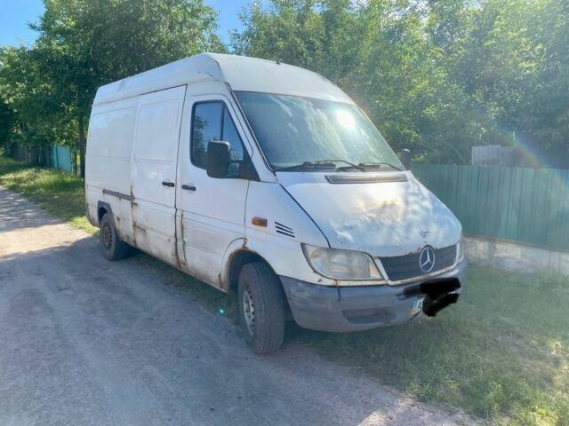 Белый Мерседес Sprinter, объемом двигателя 0 л и пробегом 350 тыс. км за 3000 $, фото 1 на Automoto.ua