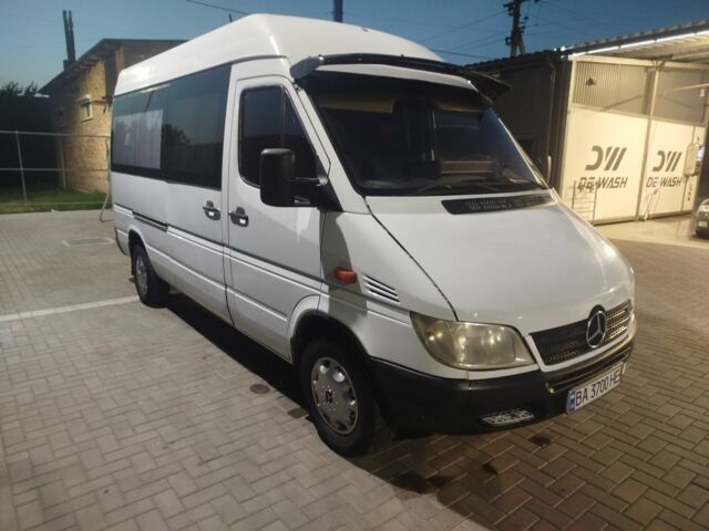Білий Мерседес Sprinter, об'ємом двигуна 2.1 л та пробігом 600 тис. км за 8000 $, фото 1 на Automoto.ua