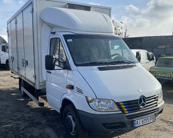 Білий Мерседес Sprinter, об'ємом двигуна 2.15 л та пробігом 150 тис. км за 15000 $, фото 1 на Automoto.ua