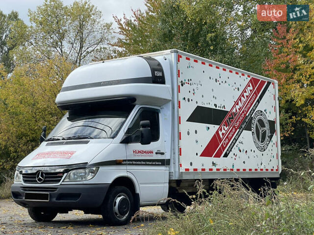 Белый Мерседес Sprinter, объемом двигателя 2.7 л и пробегом 430 тыс. км за 13500 $, фото 1 на Automoto.ua