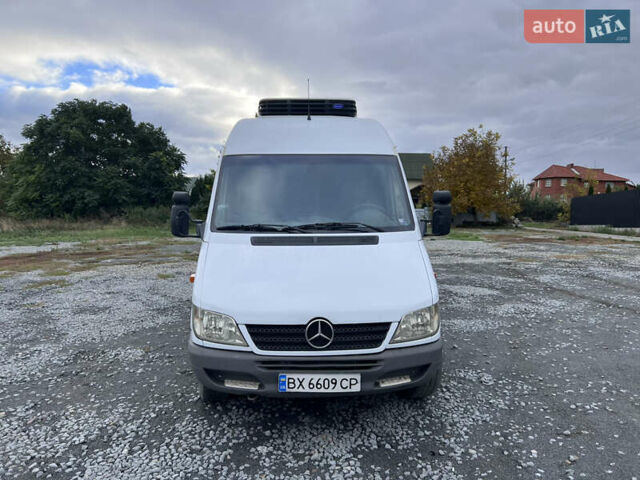 Белый Мерседес Sprinter, объемом двигателя 0 л и пробегом 480 тыс. км за 13900 $, фото 1 на Automoto.ua