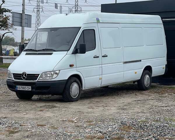 Білий Мерседес Sprinter, об'ємом двигуна 2.15 л та пробігом 370 тис. км за 6500 $, фото 1 на Automoto.ua