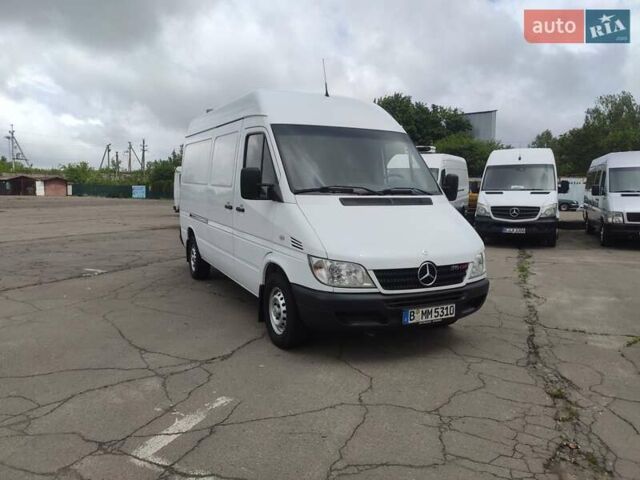 Белый Мерседес Sprinter, объемом двигателя 0 л и пробегом 298 тыс. км за 17500 $, фото 1 на Automoto.ua