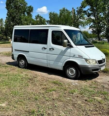 Белый Мерседес Sprinter, объемом двигателя 2.15 л и пробегом 304 тыс. км за 9500 $, фото 1 на Automoto.ua