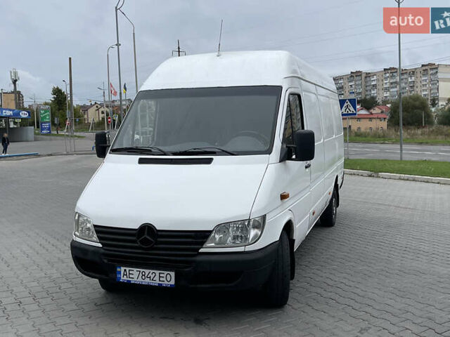 Білий Мерседес Sprinter, об'ємом двигуна 2.2 л та пробігом 555 тис. км за 10999 $, фото 1 на Automoto.ua