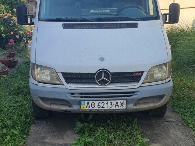 Белый Мерседес Sprinter, объемом двигателя 2.1 л и пробегом 627 тыс. км за 7000 $, фото 1 на Automoto.ua