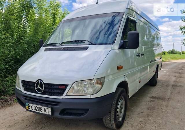 Білий Мерседес Sprinter, об'ємом двигуна 2.2 л та пробігом 420 тис. км за 9550 $, фото 1 на Automoto.ua