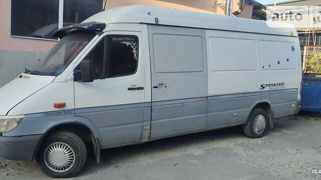 Белый Мерседес Sprinter, объемом двигателя 2.2 л и пробегом 528 тыс. км за 5100 $, фото 1 на Automoto.ua