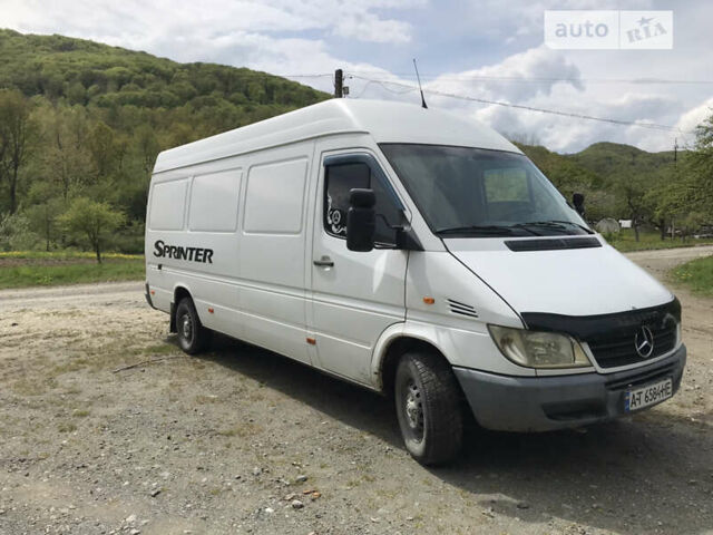 Белый Мерседес Sprinter, объемом двигателя 2.15 л и пробегом 435 тыс. км за 8200 $, фото 1 на Automoto.ua