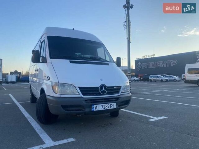 Белый Мерседес Sprinter, объемом двигателя 2.69 л и пробегом 522 тыс. км за 8800 $, фото 1 на Automoto.ua
