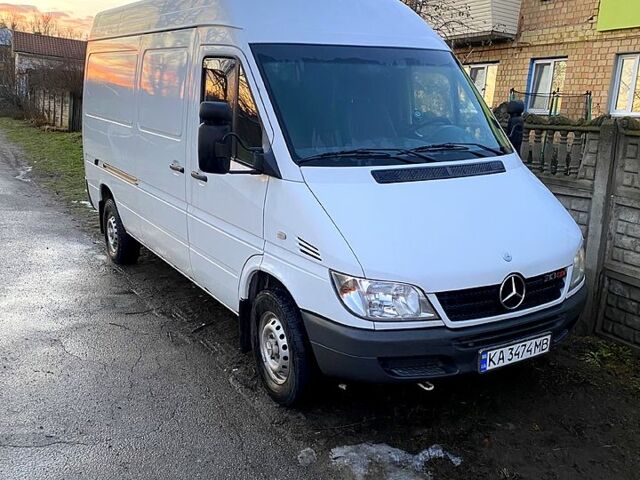 Білий Мерседес Sprinter, об'ємом двигуна 2.1 л та пробігом 373 тис. км за 10600 $, фото 1 на Automoto.ua