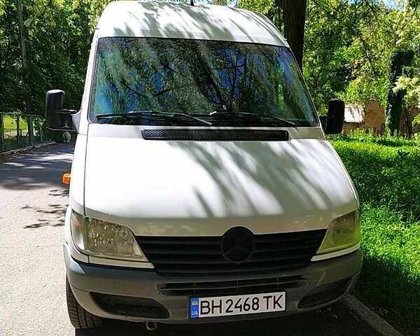 Білий Мерседес Sprinter, об'ємом двигуна 2.15 л та пробігом 450 тис. км за 11000 $, фото 1 на Automoto.ua