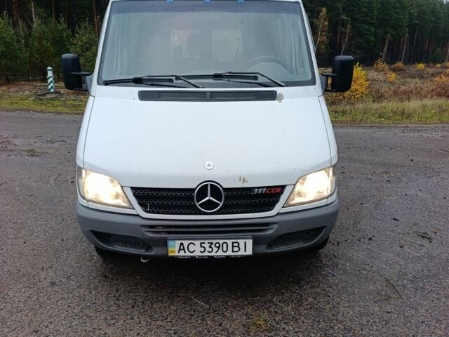 Білий Мерседес Sprinter, об'ємом двигуна 2.2 л та пробігом 330 тис. км за 7150 $, фото 1 на Automoto.ua