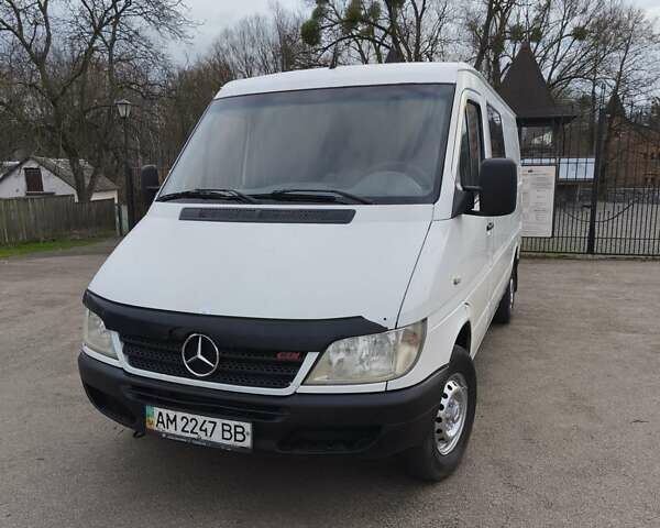 Білий Мерседес Sprinter, об'ємом двигуна 2.2 л та пробігом 500 тис. км за 6350 $, фото 1 на Automoto.ua