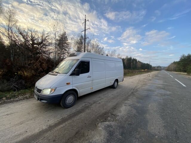 Білий Мерседес Sprinter, об'ємом двигуна 2.2 л та пробігом 713 тис. км за 11000 $, фото 1 на Automoto.ua