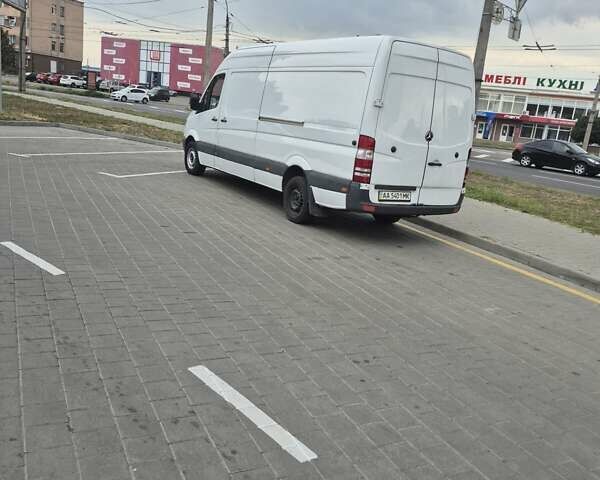 Білий Мерседес Sprinter, об'ємом двигуна 2.2 л та пробігом 300 тис. км за 10500 $, фото 1 на Automoto.ua