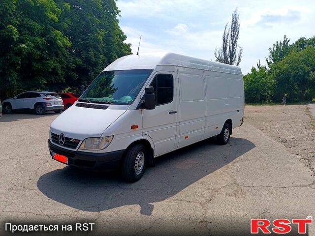 Белый Мерседес Sprinter, объемом двигателя 2.2 л и пробегом 0 тыс. км за 9800 $, фото 1 на Automoto.ua