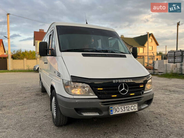 Белый Мерседес Sprinter, объемом двигателя 2.15 л и пробегом 630 тыс. км за 7700 $, фото 1 на Automoto.ua