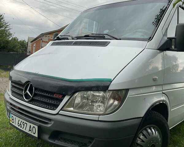 Білий Мерседес Sprinter, об'ємом двигуна 2.2 л та пробігом 550 тис. км за 9000 $, фото 1 на Automoto.ua
