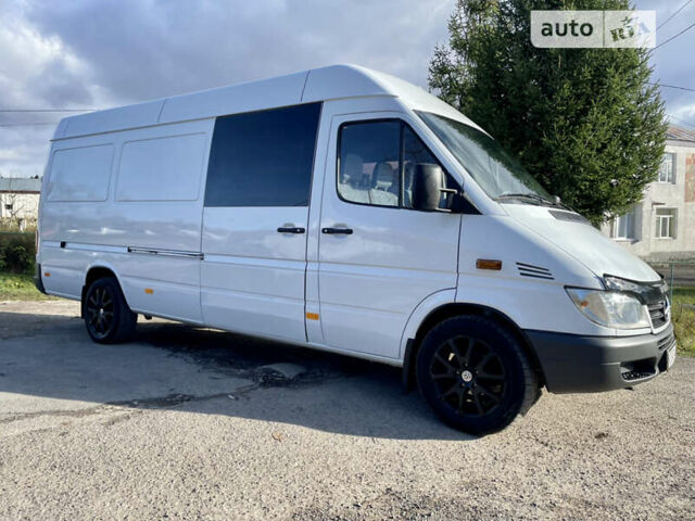 Білий Мерседес Sprinter, об'ємом двигуна 2.15 л та пробігом 500 тис. км за 9850 $, фото 1 на Automoto.ua