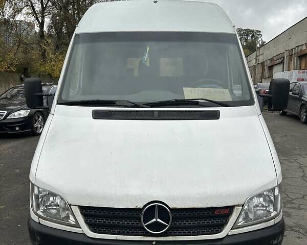 Білий Мерседес Sprinter, об'ємом двигуна 2.15 л та пробігом 423 тис. км за 6700 $, фото 1 на Automoto.ua