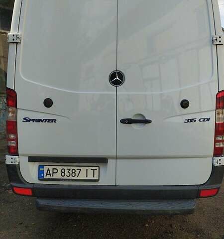 Белый Мерседес Sprinter, объемом двигателя 2.2 л и пробегом 600 тыс. км за 13600 $, фото 1 на Automoto.ua
