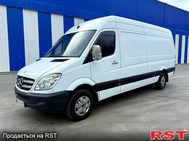 Белый Мерседес Sprinter, объемом двигателя 2.1 л и пробегом 0 тыс. км за 11200 $, фото 1 на Automoto.ua