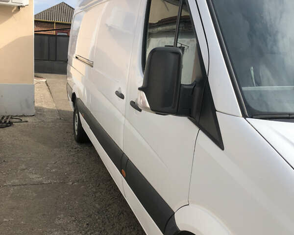 Белый Мерседес Sprinter, объемом двигателя 2.15 л и пробегом 504 тыс. км за 10800 $, фото 1 на Automoto.ua