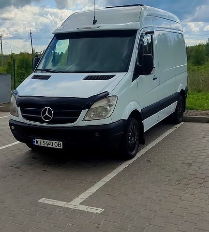 Белый Мерседес Sprinter, объемом двигателя 2.1 л и пробегом 397 тыс. км за 11700 $, фото 1 на Automoto.ua