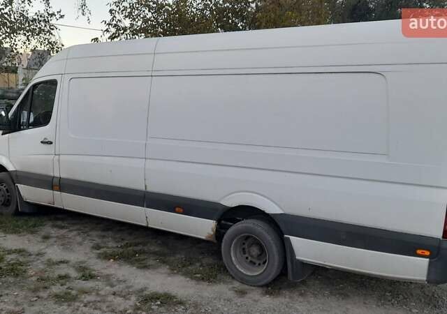 Белый Мерседес Sprinter, объемом двигателя 2.2 л и пробегом 162 тыс. км за 24000 $, фото 1 на Automoto.ua