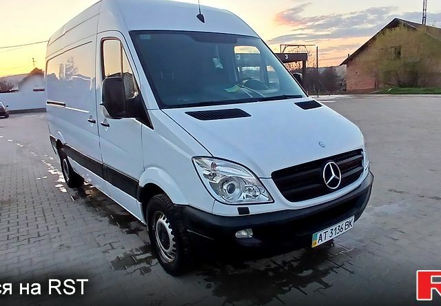 Белый Мерседес Sprinter, объемом двигателя 22 л и пробегом 685 тыс. км за 10500 $, фото 1 на Automoto.ua