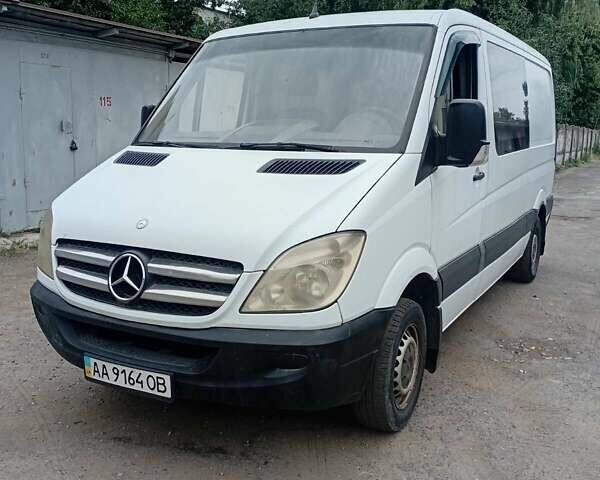 Білий Мерседес Sprinter, об'ємом двигуна 2.15 л та пробігом 518 тис. км за 9400 $, фото 1 на Automoto.ua