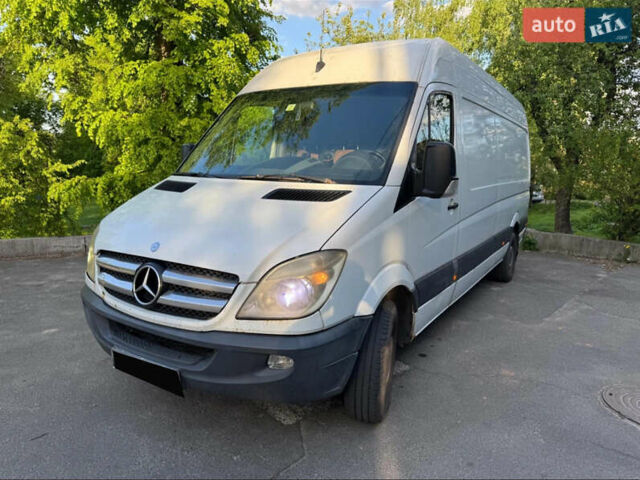 Білий Мерседес Sprinter, об'ємом двигуна 3 л та пробігом 600 тис. км за 13500 $, фото 1 на Automoto.ua