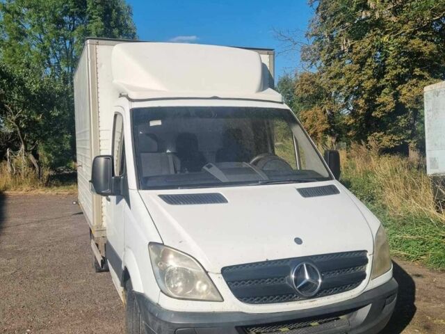 Білий Мерседес Sprinter, об'ємом двигуна 2.2 л та пробігом 320 тис. км за 9000 $, фото 1 на Automoto.ua