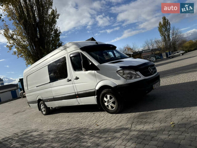 Белый Мерседес Sprinter, объемом двигателя 2.99 л и пробегом 333 тыс. км за 16900 $, фото 1 на Automoto.ua