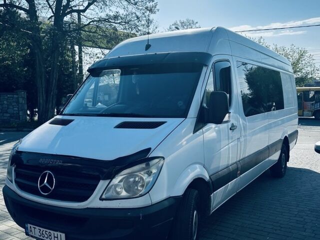 Белый Мерседес Sprinter, объемом двигателя 2.1 л и пробегом 800 тыс. км за 11500 $, фото 1 на Automoto.ua